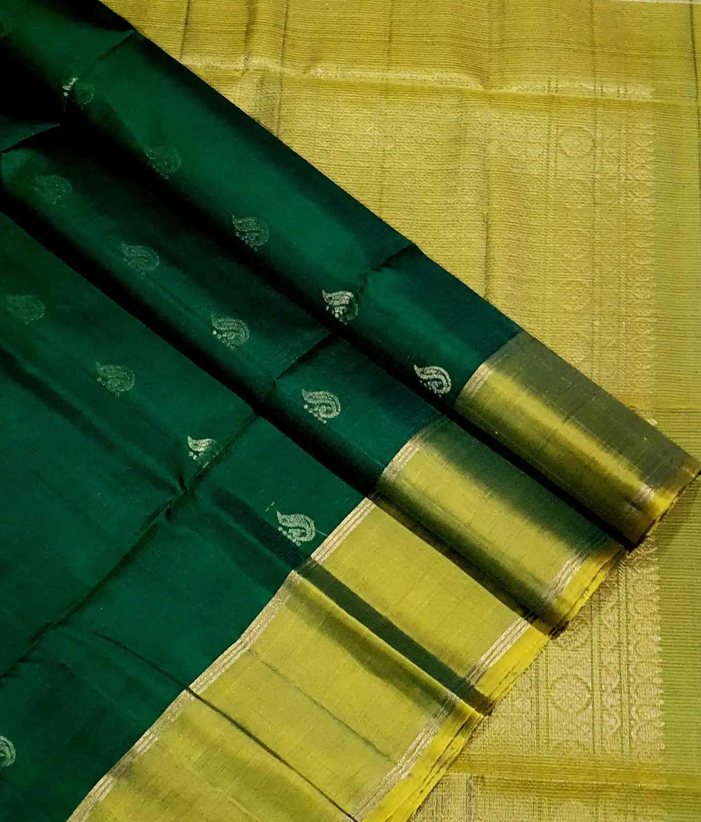 Gap Border Paisley Butta Double Warp Kanchipuram Silk Saree